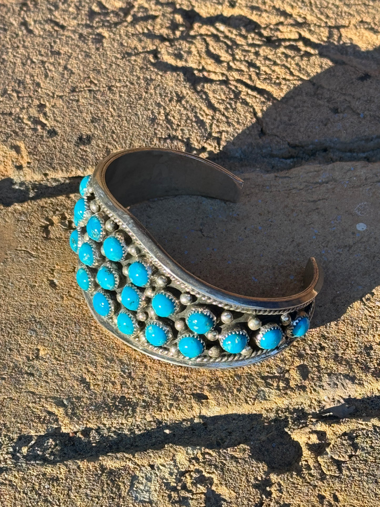 Kingman turquoise dot Navajo handmade cuff