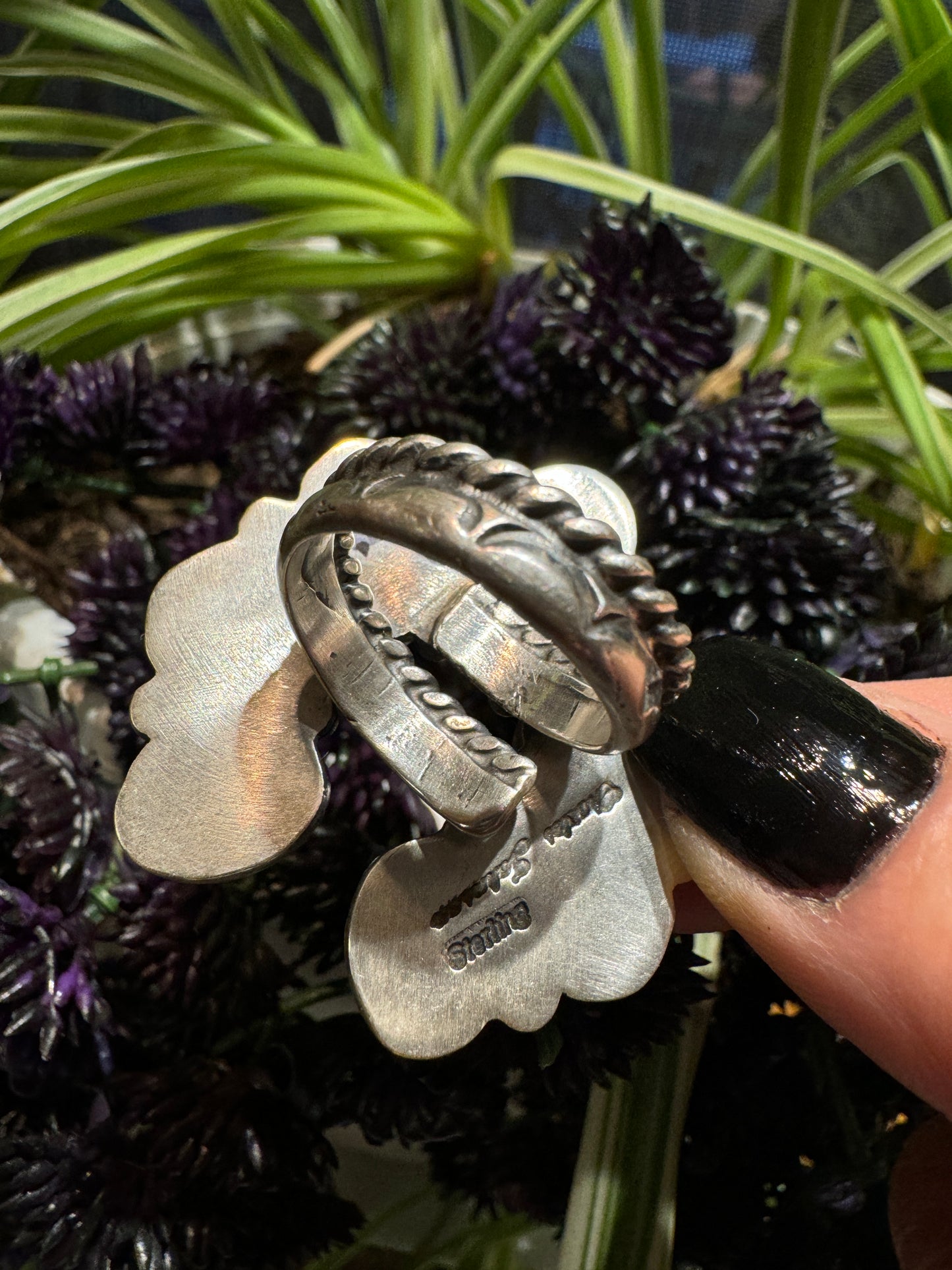 Gorgeous Naja adjustable ring