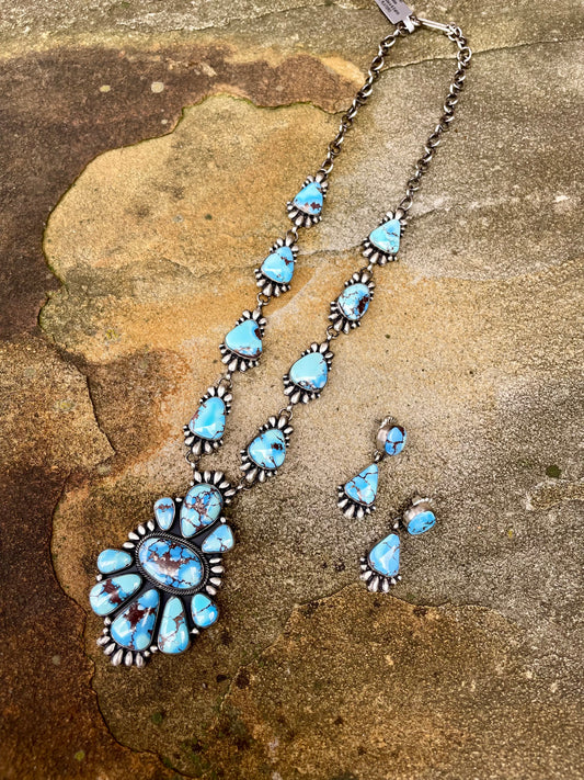 Gorgeous Golden Hills Turquoise necklace and earrings set