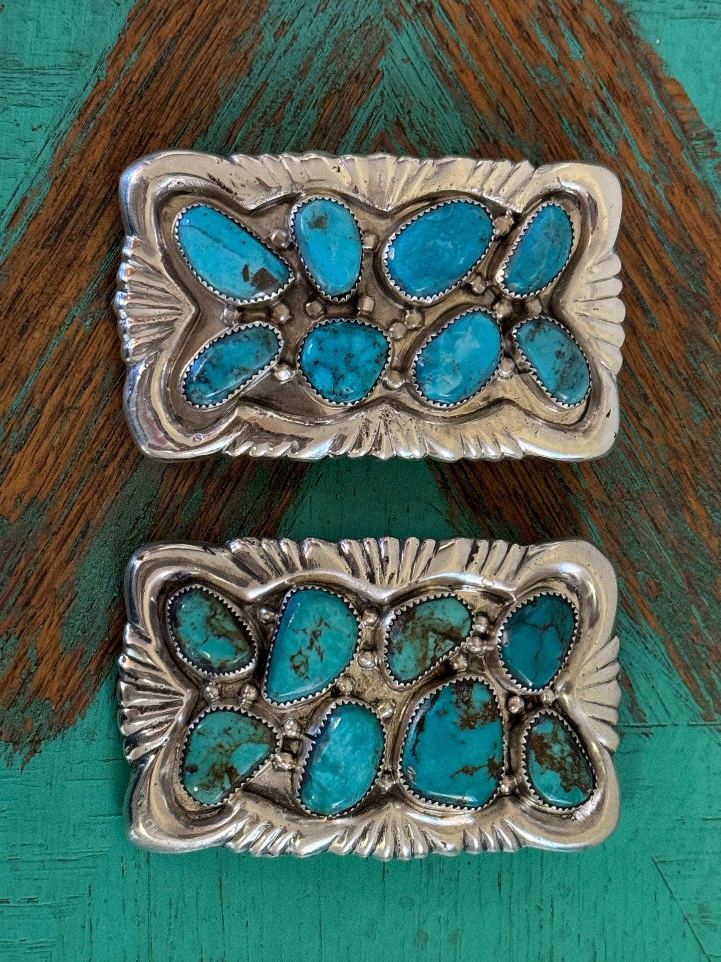 Sterling silver buckle with 8 large turquoise stones