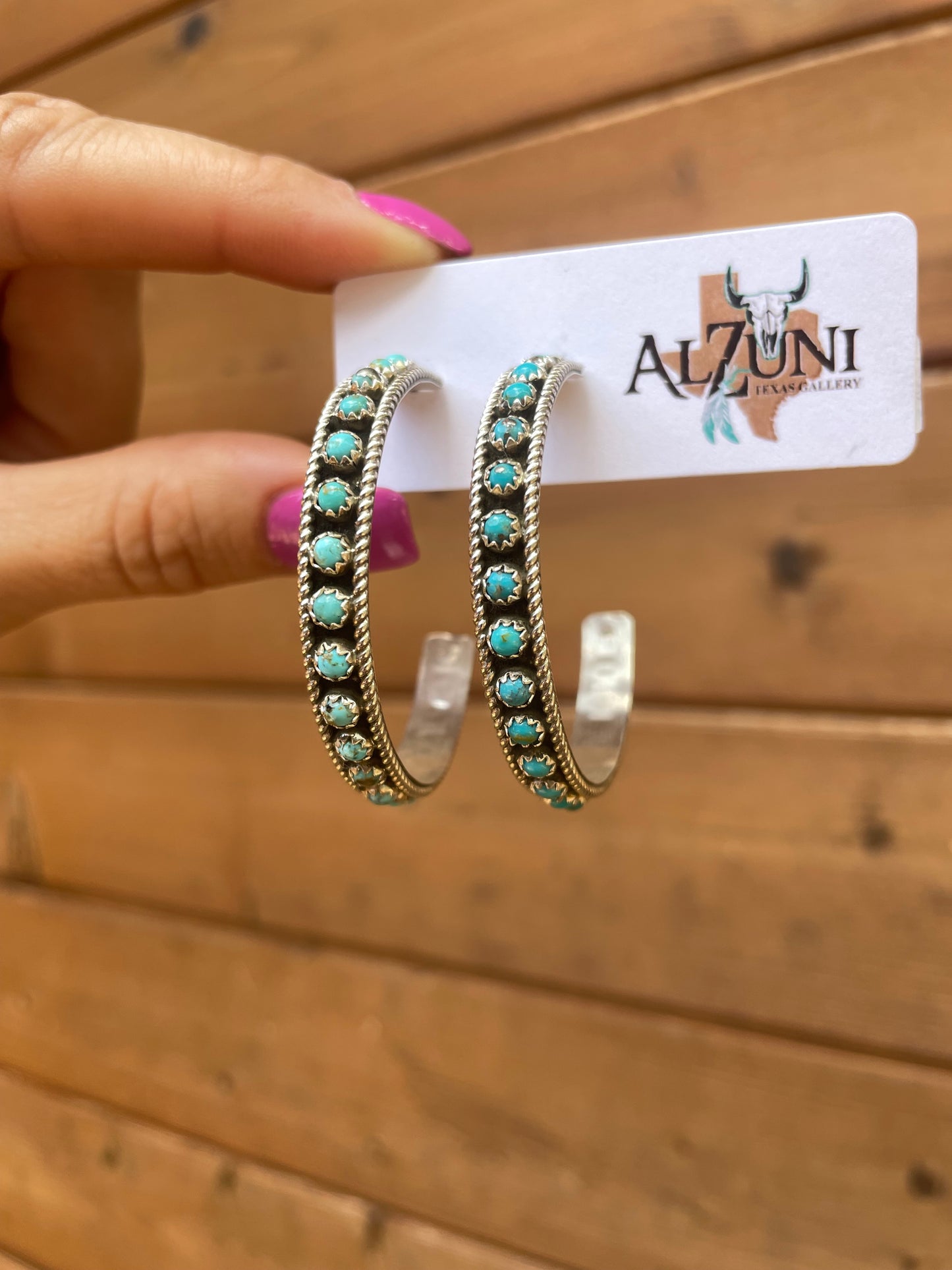 The perfect turquoise hoop earrings! High quality! Lightweight!