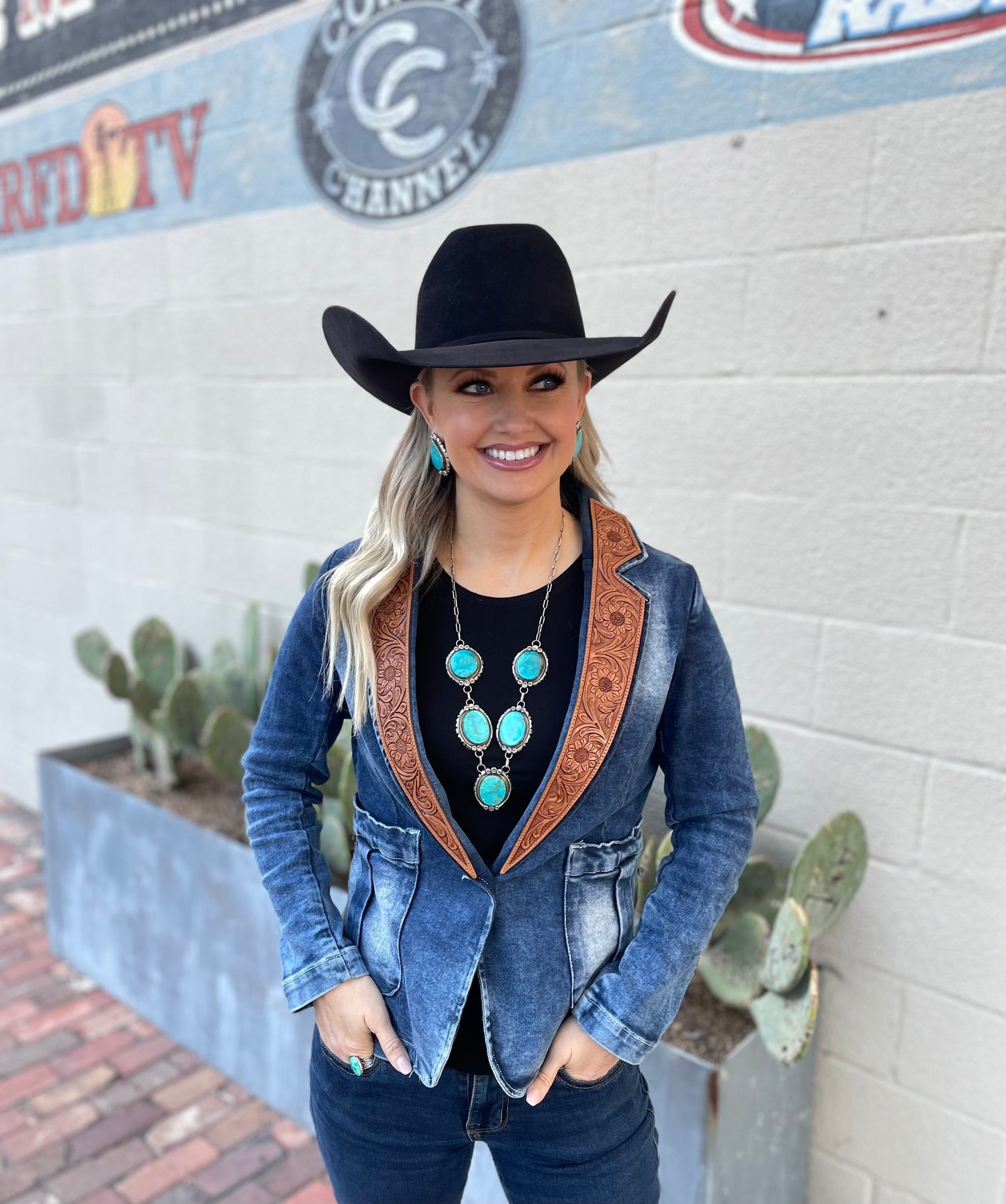 The most beautiful turquoise stones! Necklace and earrings set