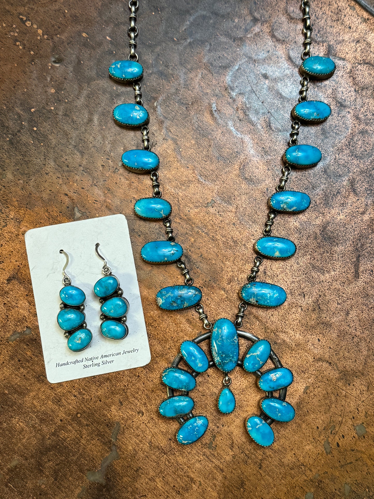 Beautiful Blue Ridge Turquoise necklace and earrings set